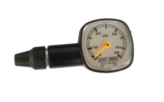 PNEUMĚŘIČ P450